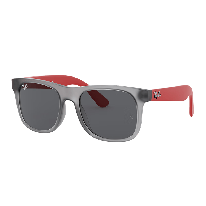 睛最好的保护——雷朋儿童款太阳镜mg不朽情缘游戏平台给孩子的眼